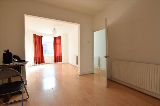 3 bedroom terraced house to rent - Photo 1