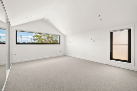 38 Moore Street, Drummoyne NSW 2047 - House For Rent | Domain - Photo 2