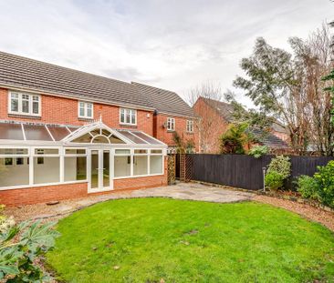 4 bedroom detached house to rent - Photo 4