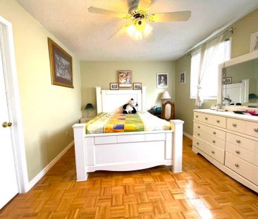 For Lease - 3025 Cedarglen Gate Unit# 29, Mississauga, Ontario - Photo 3