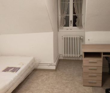 Uster: kl. Zi. sehr zentral+ruhige Lage, Zentrum Stadt Uster - Photo 3