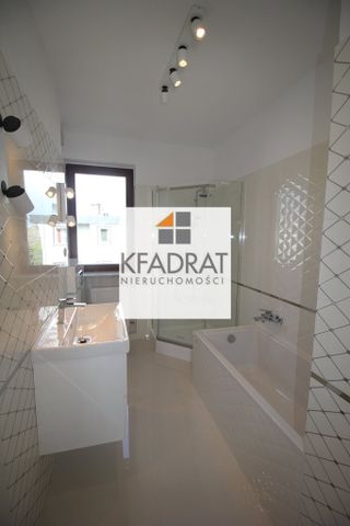 Duży dom wolnostojący 4 sypialnie - Zdjęcie 4