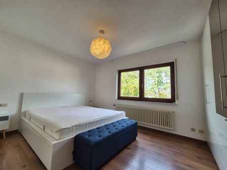 Traumhafte 3-Zimmer-Wohnung mit Panoramablick über Böblingen – Voll möbliert und bezugsfertig! - Photo 3