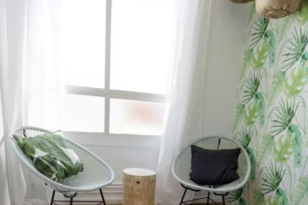 Carrer Gran de Gràcia, Barcelona, Catalonia 08012 - Photo 3