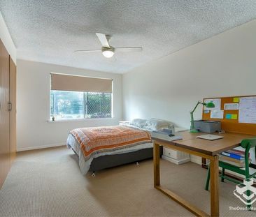 2 Bedroom Coastal Retreat - Photo 4