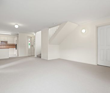 Freshly Painted & Brand New Carpet: Ideal East Gosford Living! - Photo 1