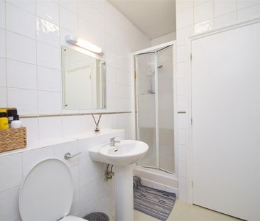 2 bedroom apartment - Photo 5