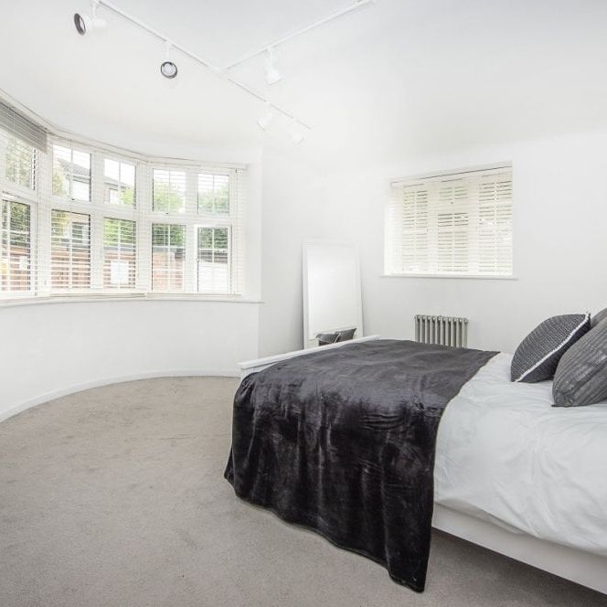 3 bedroom flat to rent - Photo 1