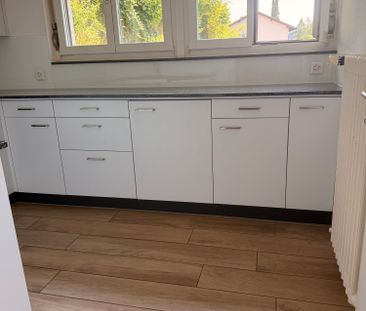 Charmante 3.5-Zimmer-Wohnung mit Balkon und schöner Aussicht in Luzern - Photo 3