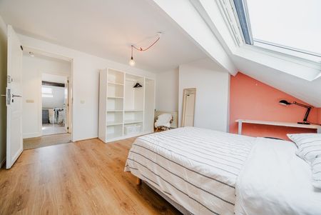 Room at Rue Charles Quint 55 - Photo 5