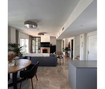 2 bedroom luxury penthouse for rent in Marbella, Spain - Photo 5