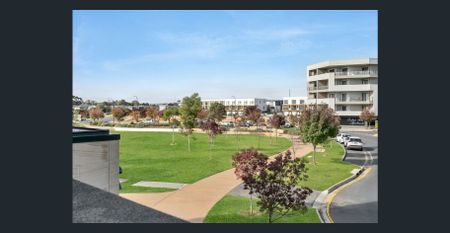 Contemporary Living in the Desirable St Clair - Photo 4