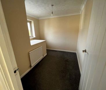 4 bedroom detached house to rent - Photo 6