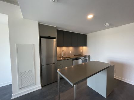For Lease - 57 Brock Avenue Unit# 413, Toronto, Ontario - Photo 3