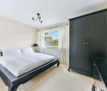 St. Peters Close, Ilford, IG2 - Photo 3