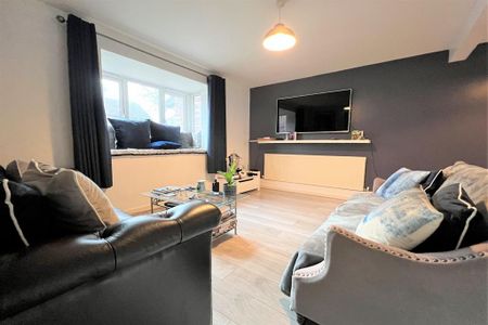 3 bedroom terraced house to rent - Photo 4