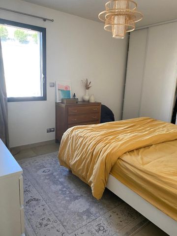 Location Appartement 3 pièces 74m² GUILHERAND GRANGES 07500 - Photo 4