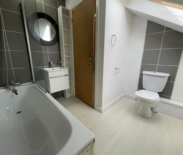 5 bedroom apartment to rent - Photo 4