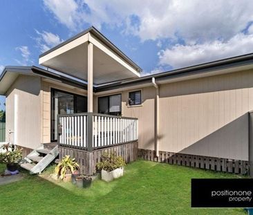 2 Bedroom Home with Private Yard – Handy Crestmead Location - Photo 2