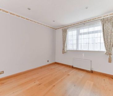 4 bedroom detached house to rent - Photo 5