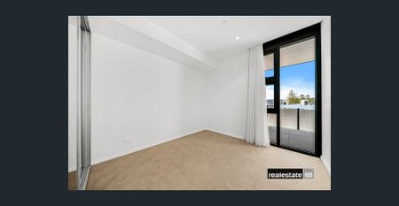 PRIME LOCATION! - Photo 4