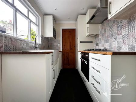 2 bedroom terraced house to rent - Photo 5