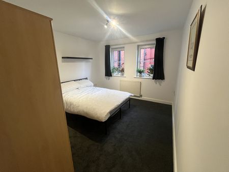 2 Bed Flat, Alexandra Park House, M16 - Photo 4