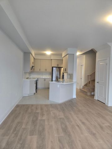 For Lease - 171 Seguin Street, Richmond Hill, Ontario - Photo 4