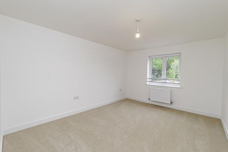 5 bedroom detached house to rent - Photo 3