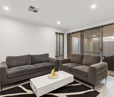 IDEAL FAMILY HOME (AVAILABLE FROM 5TH DECEMBER) - Photo 4