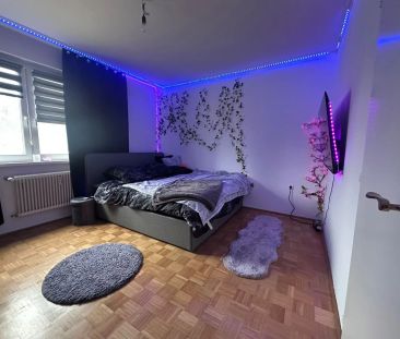 Gepflegte und ruhig gelegene Mietwohnung im Hochparterre mit Parkplatz - Foto 3