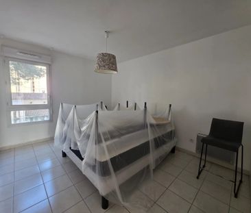 Location Appartement 3 pièces 59m² MARSEILLE 14ème - Photo 3