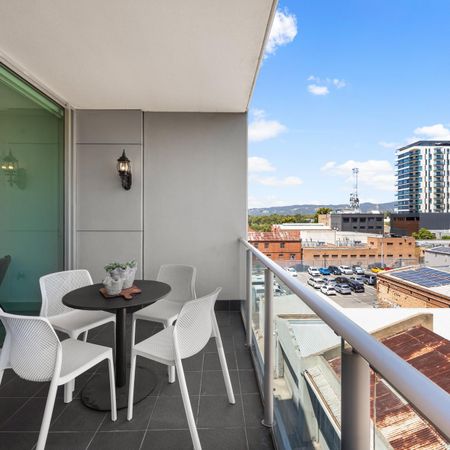 406/211 Grenfell Street - Photo 2