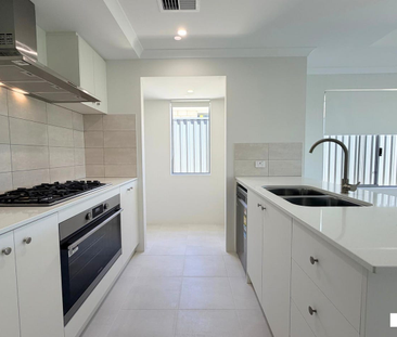 Brand New Modern Living - Photo 3