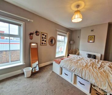 2 Bedroom Terraced To Let - Photo 4