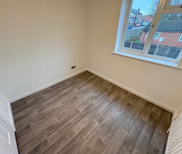 BramptonClose, ILKESTON - Photo 3