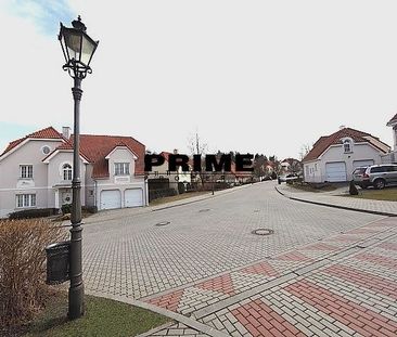 Pronájem rodinného domu 251 m², K vinicím 651, Praha - Фото 3