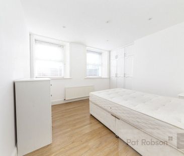 North Terrace, Newcastle Upon Tyne - Photo 4