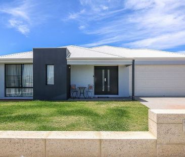 1 Sanctity Link, AUBIN GROVE WA 6164 - Photo 2