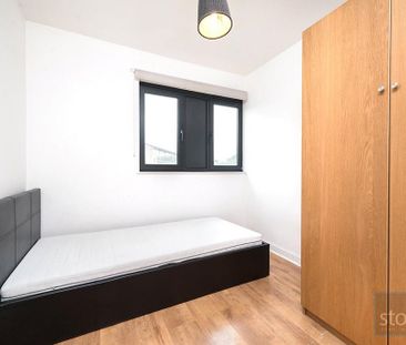 3 bedroom property to rent - Photo 2