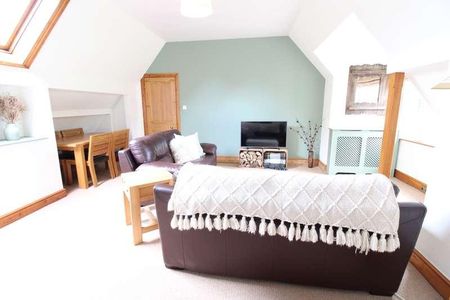 Reigate, Surrey, RH2 - Photo 5