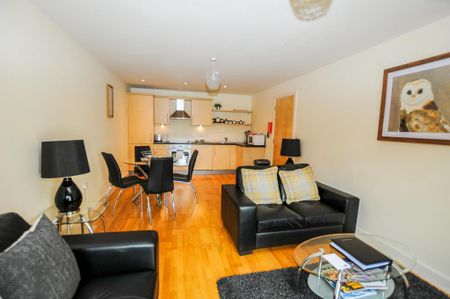 2 bedroom serviced apartment to rent - Photo 2