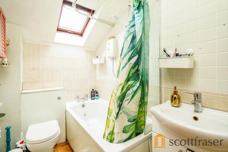 2 bedroom semi-detached house to rent - Photo 2
