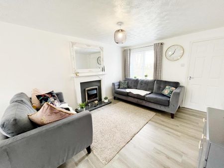 3 bedroom detached house to rent - Photo 3