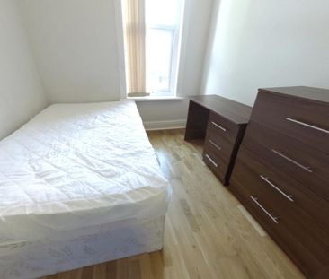 6 bedroom house to rent - Photo 4