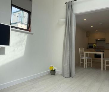 1 bedroom semi-detached house to rent - Photo 2