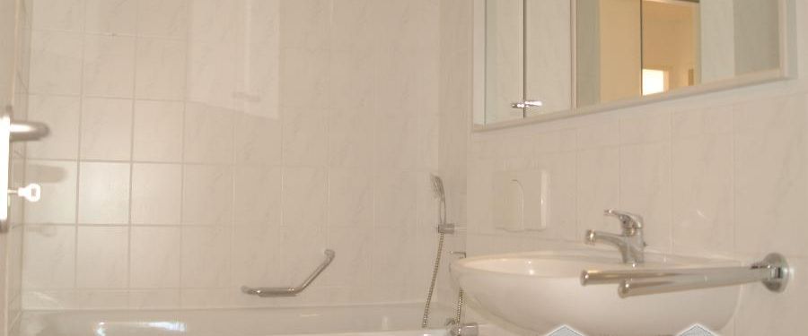 ** 3-Zimmer-Whg. mit Terrasse in ruhiger Wohnlage ** - Foto 1