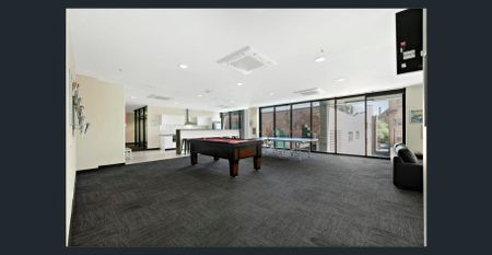 Fully Furnished 2 Bedroom Apartment in the Heart of Adelaide ! - Photo 3