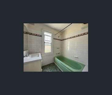 QUIET ONE BEDROOM FLAT - PET FRIENDLY - Photo 4