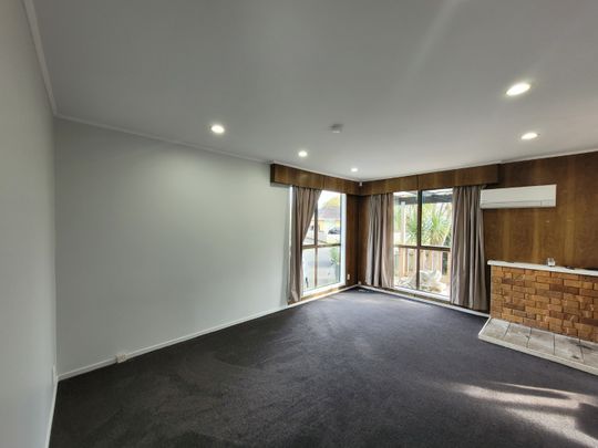 2 Massine Place, Randwick Park, Auckland - Photo 1